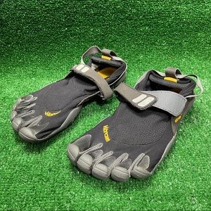 Vibram Five Finger Trekport Men's Size 8